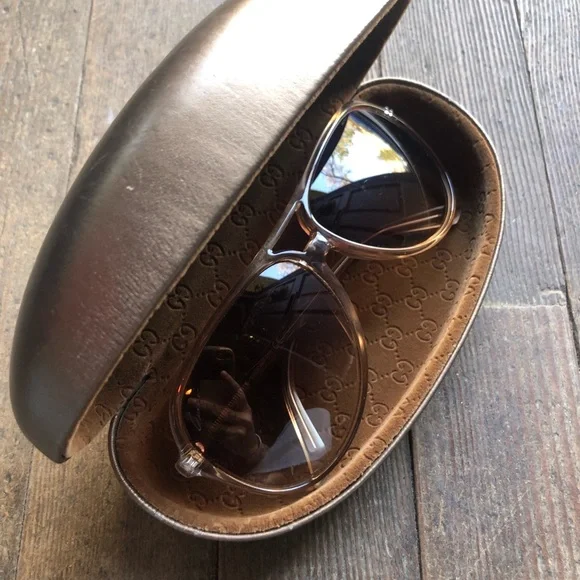 Authentic Gucci aviators - Picture 3 of 9